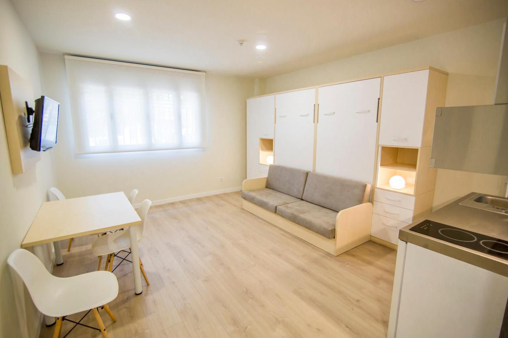 Apartamentos Plaza de Santiago - Estudios Turisticos - 1 LLAVE Pinto Exterior foto