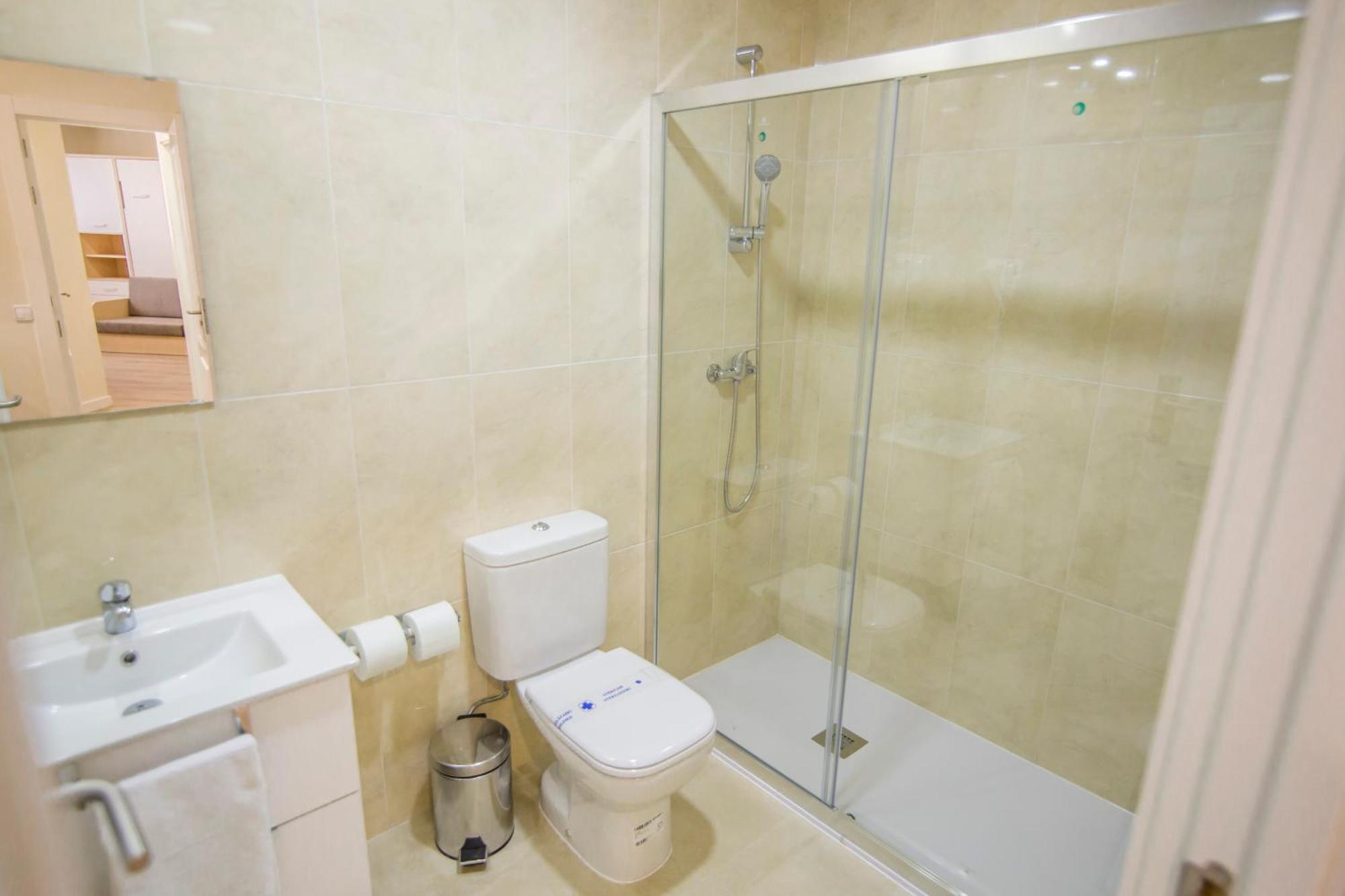 Apartamentos Plaza de Santiago - Estudios Turisticos - 1 LLAVE Pinto Exterior foto